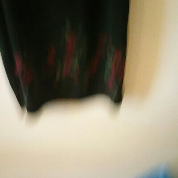 Beautiful print skirt - Picture 3 of 3